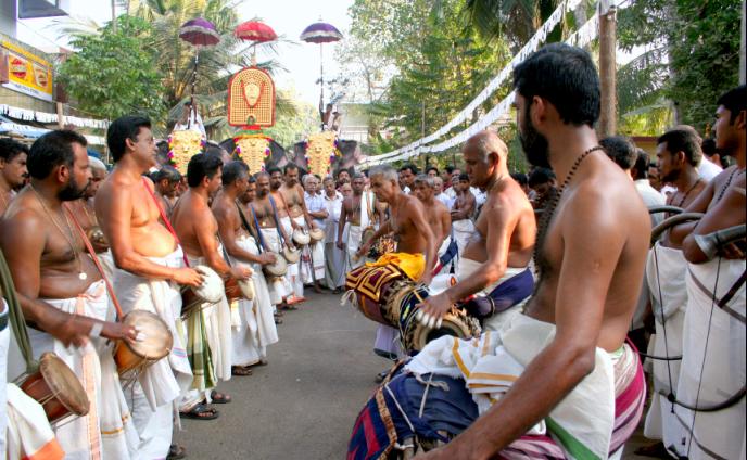 panchavadyam